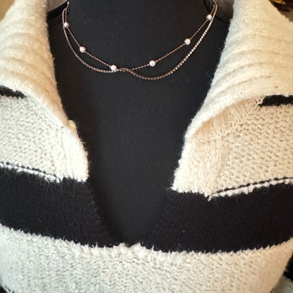 Universal Thread Black and White Striped V-Neck Sweater - Picture 3 of 8